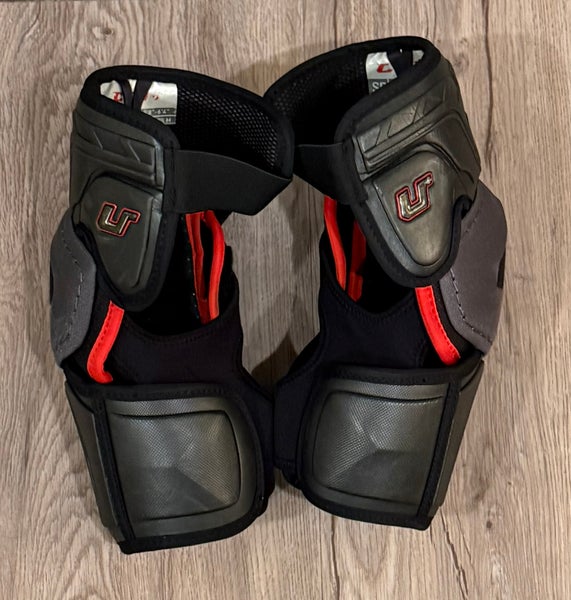 Senior Large CCM U+ CL Elbow Pads Pro Stock (Used)