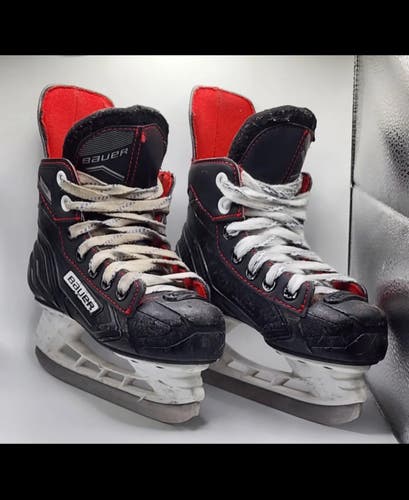 Youth 10.5 Bauer NSX Hockey Skates Regular Width