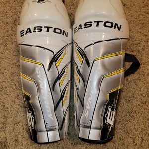 Junior Easton Synergy EQ20 12" Shin Pads (Used)