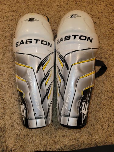 Junior Easton Synergy EQ20 12" Shin Pads (Used)