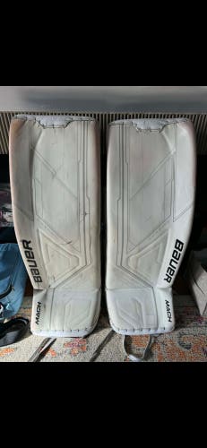 30" Bauer Mach Goalie Leg Pads (Used)