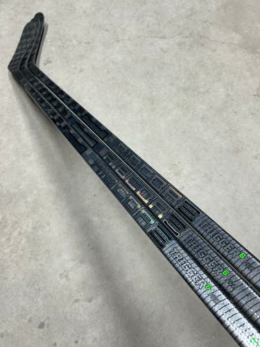 3 PACK 85 Flex P28M Senior CCM RibCor Trigger 6 Pro Right Hand Hockey Stick Pro Stock NHL (New)