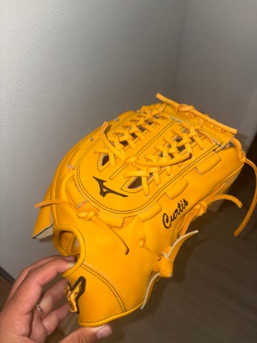 Mizuno Pro custom RH Baseball Glove 12.25"