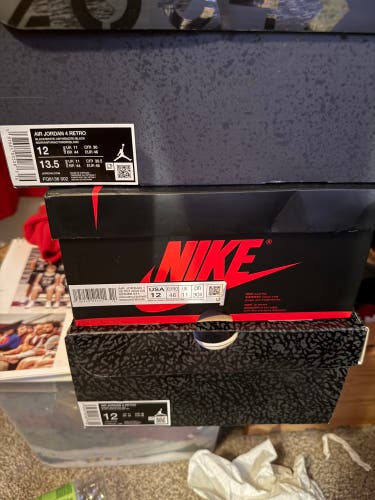 Men's jordans Size M 12(W 13)  (Used)