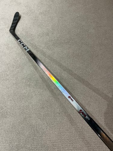 Senior CCM JetSpeed FT8 Pro Right Handed Hockey Stick P28 70 Flex (New)