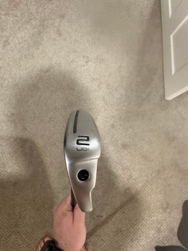 Men's TaylorMade P790 2 iron Right Handed Stiff Flex Graphite Shaft (Used)