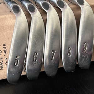 *GOOD*Callaway Steelhead X-14 Iron Set 5-9 RH Stock Steel R Flex Shafts & Grips