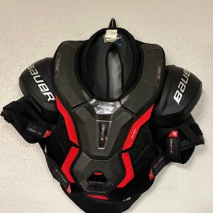 Men's Large Senior Bauer Vapor 3X Pro Shoulder Pads (Used)