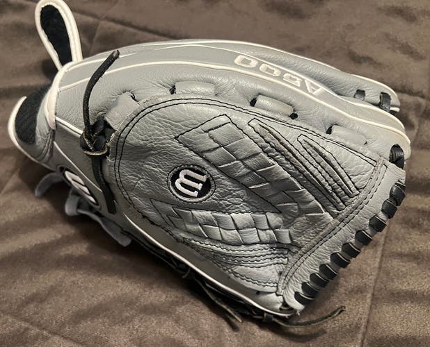 2022 Wilson A500 Baseball/ Softball Glove 12.5" (Used)