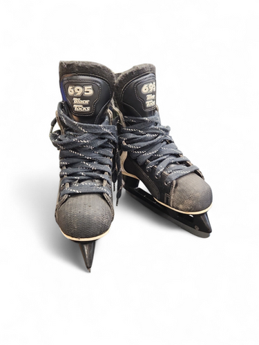Used CCM 695 PRO 3 LITE Senior Hockey Skate Senior 4.5 11863-S000025195
