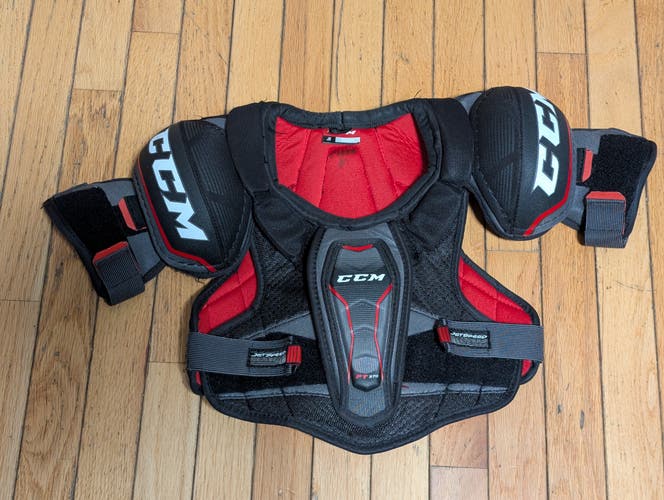 Medium Junior CCM JetSpeed FT370 Shoulder Pads (Used)