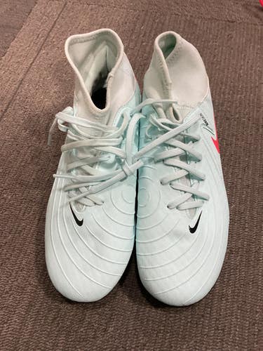 Used Nike PHANTOM LUNA Soccer Cleats Carolina Blue Junior 04.5 11614-S000230084