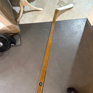 Senior PRO Patty Kane curve (not retail kane) Right Handed, 70 Flex, basketball grip