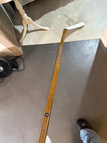 Senior PRO Patty Kane curve (not retail kane) Right Handed, 70 Flex, basketball grip