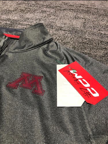 Team Issued Minnesota Gophers NCAA Hockey #7 Huglen CCM Training 1/2 Zip Long Sleeve