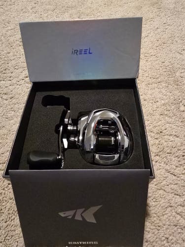 New KastKing iReel IFC Baitcaster Smart Reel + extras
