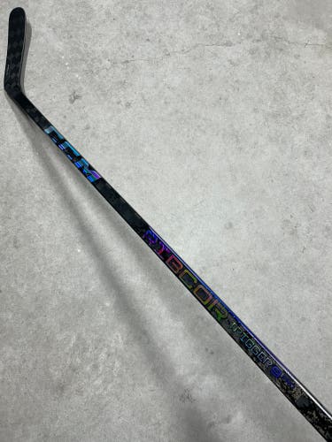 80 Flex P88 Senior CCM RibCor Trigger 9 Pro Right Hand Hockey Stick Pro Stock (New)