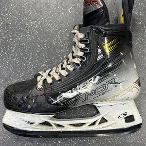 Bauer Vapor Hyperlite 2 Hockey Skates Size 5/extra steel (Used)