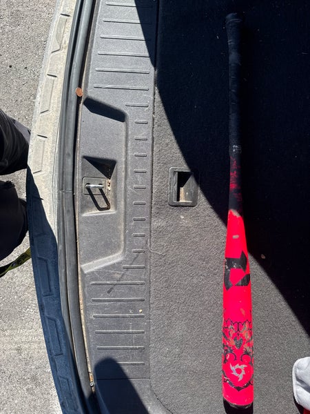 DeMarini Voodoo One Pink Bat (-3) 30 oz 33" (Used)