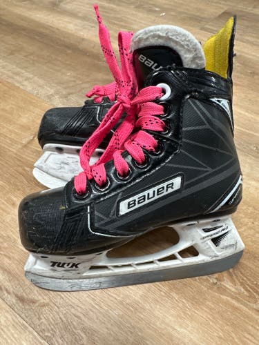 Black 2022 Bauer Supreme Ignite Pro Hockey Skates Extra Wide Width 10 (Used)