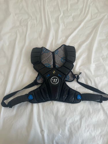 Medium/Large Adult Warrior Evo Shoulder Pads (Used)