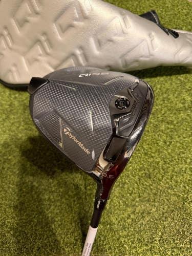 TaylorMade Qi35 10.5* Driver, Ventus Regular Flex, RH