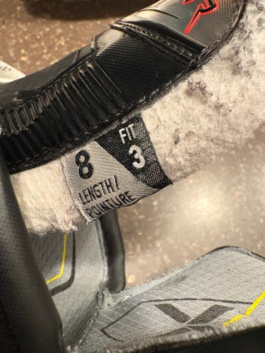 Black/Gray 2023 Bauer Vapor X Shift Pro Hockey Skates Regular Width 8 (Used)