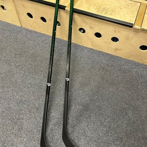 Senior Right Handed custom pro stock hockey Sticks P28 70 Flex (New)