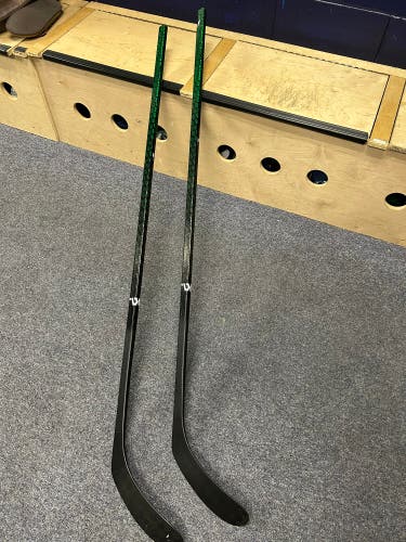 Senior Right Handed custom pro stock hockey Sticks P28 70 Flex (New)
