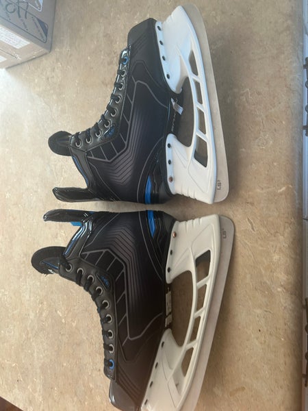2016 Bauer Nexus 7000 Hockey Skates Regular Width 9 (Used)