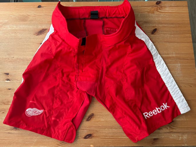Detroit Red Wings Medium Reebok/CCM PP9K Pant Shell Pro Stock (Used)