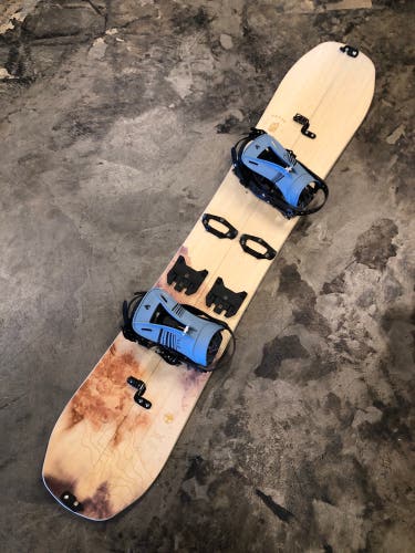 2024 Women's 146cm Arbor Swoon Split Snowboard | Spark Arc ST Splitboard Bindings (Used)