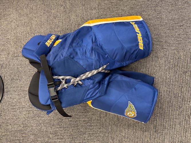 Senior Medium Bauer Custom Pro Hockey Pants