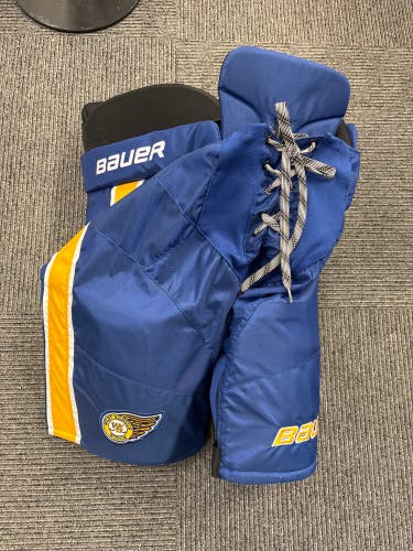 Senior Large Bauer Custom Pro Hockey Pants