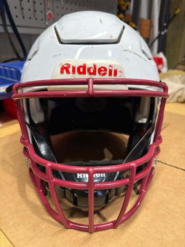USED RIDDELL FLEX ADULT HELMET WITH INSITE- MEDIUM - WHIITE