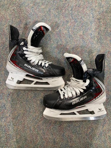 Senior Bauer Vapor Fly40 Hockey Skates 10 (Used)