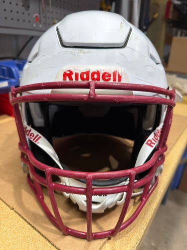 USED RIDDELL FLEX ADULT HELMET WITH INSITE- LARGE - WHIITE