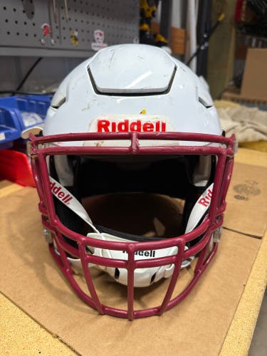 USED RIDDELL FLEX ADULT HELMET WITH INSITE- MEDIUM - WHIITE