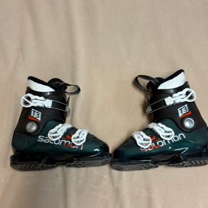Mondo 22 & 22.5 Kid's Salomon All Mountain T3 Ski Boots (Used)
