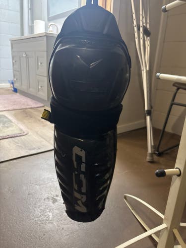 Junior CCM Tacks AS-V 13" Shin Pads (Used)