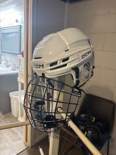 Medium CCM Super Tacks X Helmet (Used)