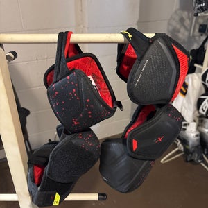 Senior Medium Bauer Vapor 3X Elbow Pads (Used)