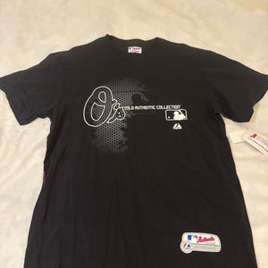 New w/Tags MLB Authentic Baltimore Orioles T-Shirt Men’s L