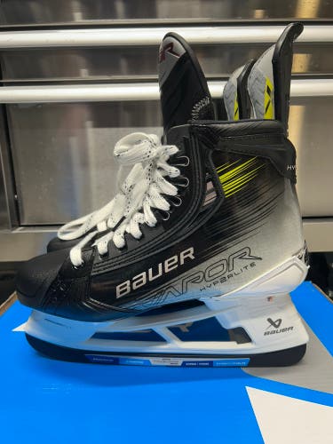Bauer Vapor Hyperlite2 Hockey Skates NCAA Pro Stock Size 10 FIT 3 288MM (New)