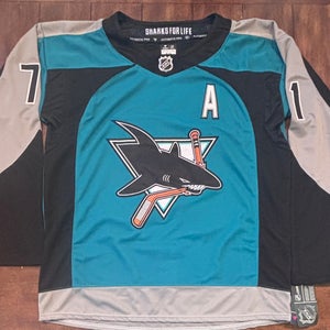 San Jose Sharks Macklin Celebrini Adult Medium  (50)  #71 NWT