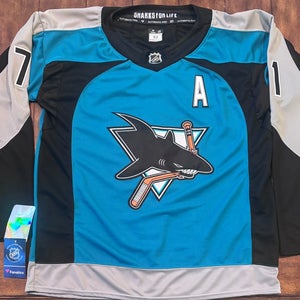 San Jose Sharks Macklin Celebrini Adult Large  (52) #71 NWT