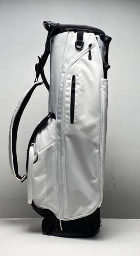 TaylorMade Flex Tech Stand Bag White 4-Way Divide Single Strap Golf Bag