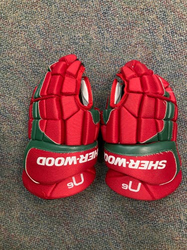 15" Sher-Wood n6 Gloves