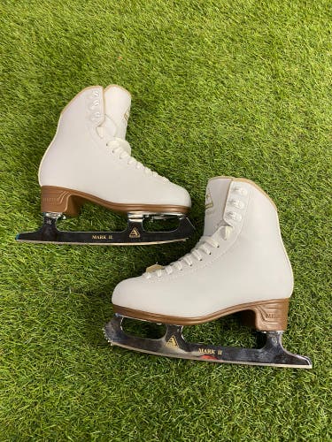 Jackson Ultima Mystique Figure Skates | Junior Size 3.5
