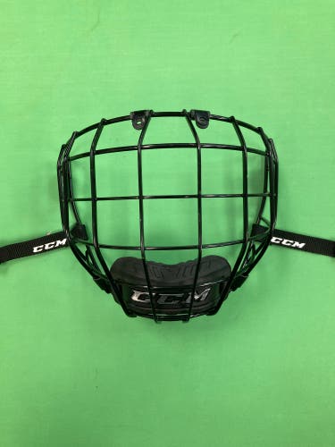 CCM FM580 Cage | Medium